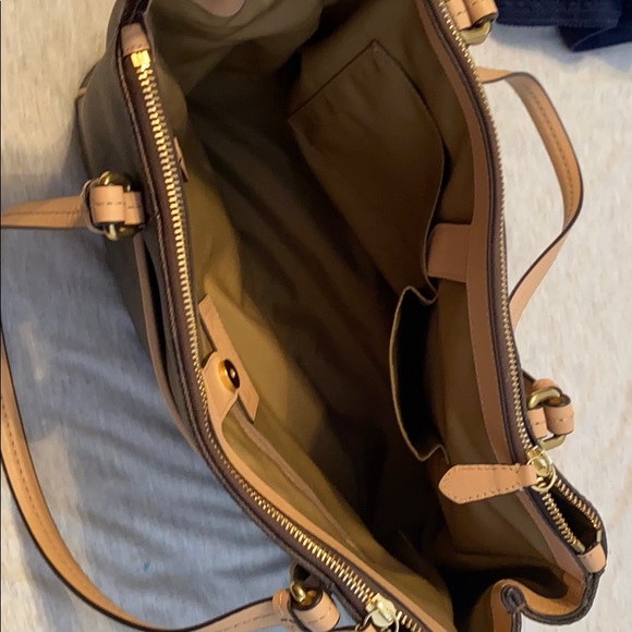 Coach purse - Picture 3 of 3